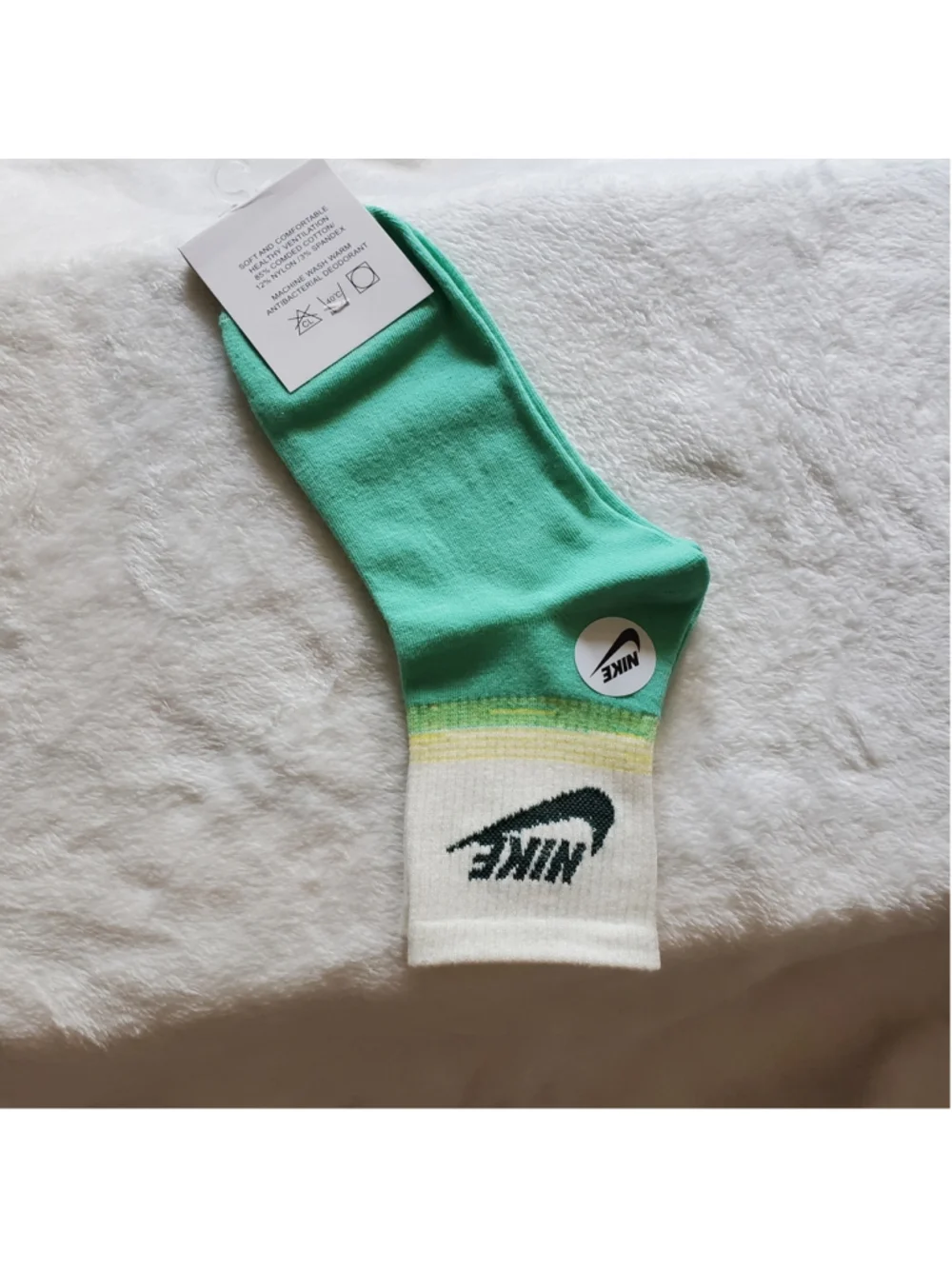 Women's Nike Socks size 7-9 Multicolor Set of 5